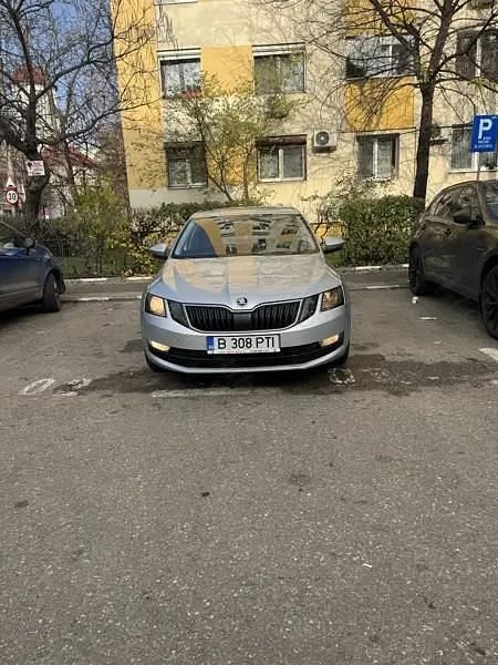 Argintiu Utilizat 2020 Skoda Octavia Berlinǎ | 11.700 EUR (Preț OK) - Imagine 1/4