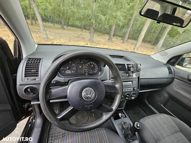 Culoarenegru Second-hand 2006 VW Polo | 1.400 EUR (Preț bun) - Imagine 1/4