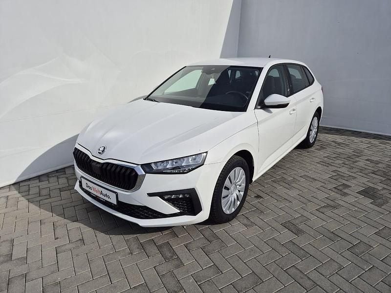 Albnormal Utilizat 2024 Skoda Scala Selection Hatchback | 17.300 EUR (Scump) - Imagine 1/4