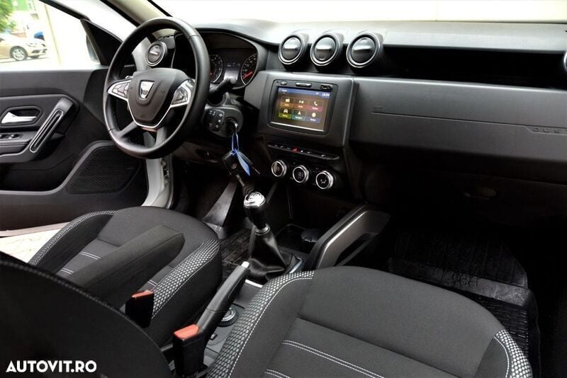 Alb Utilizat 2021 Dacia Duster Essentiel SUV | 15.292 EUR (Preț OK) - Imagine 1/4
