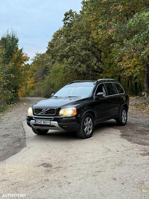 Second-hand Volvo XC90 Momentum 185 CP (136 kW) 2010 Culoarenegru SUV