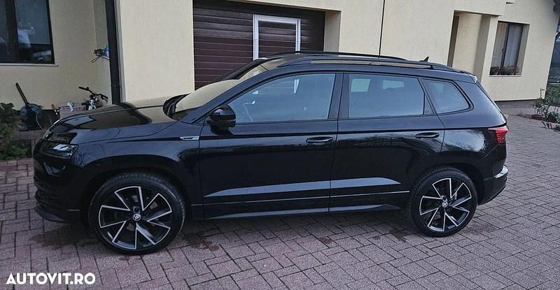 Culoarenegru Utilizat 2021 Skoda Karoq SportLine SUV | 18.999 EUR (Preț bun) - Imagine 1/4