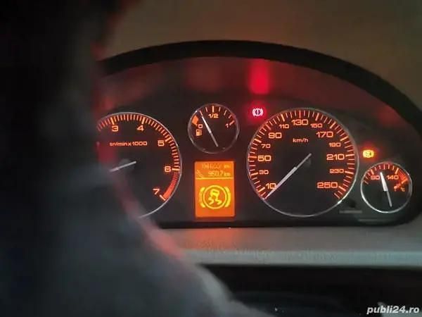 Utilizat 2004 Peugeot 407 Berlinǎ | 1.650 EUR - Imagine 1/4