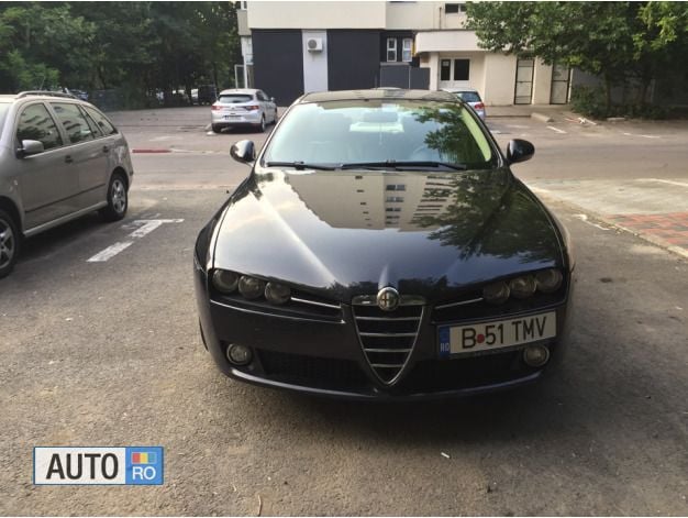 Second-hand Alfa Romeo 159 150 CP (110 kW) 2009 Negru Berlinǎ