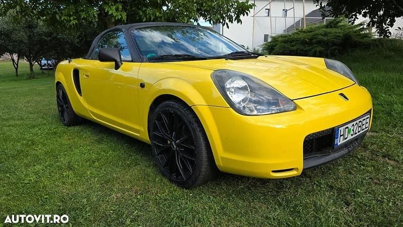 Culoaregalbeuriu Utilizat 2002 Toyota MR2 Cabrio | 8.900 EUR - Imagine 1/4
