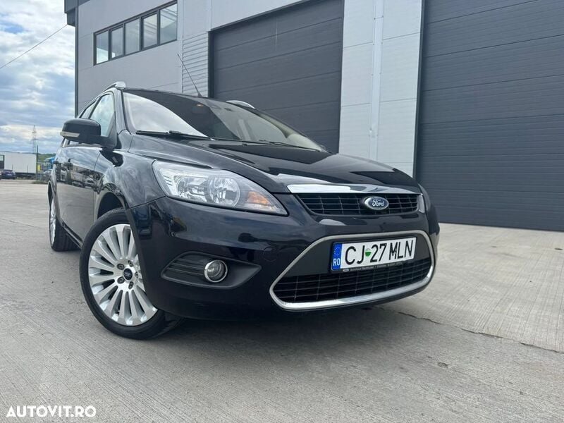 Negru Utilizat 2010 Ford Focus Titanium Break | 4.000 EUR (Scump) - Imagine 1/4