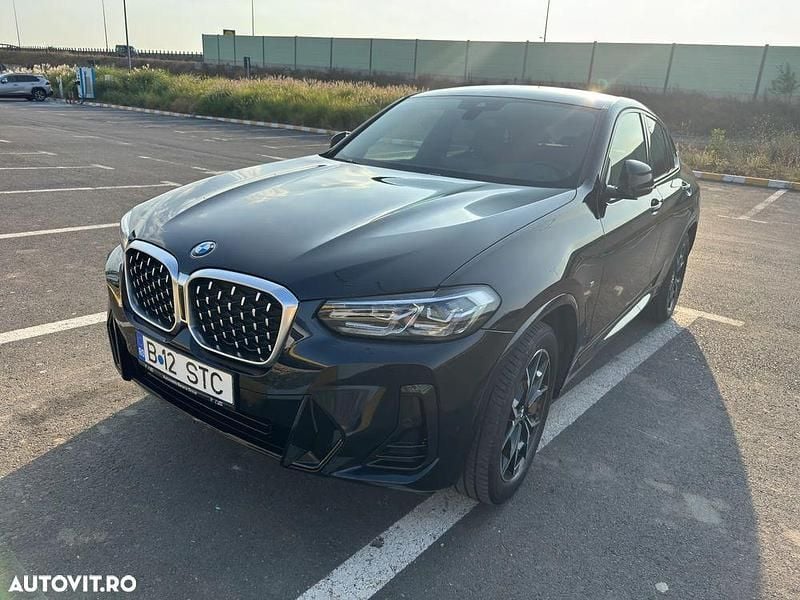 Culoarenegru Utilizat 2022 BMW X4 Comfort Edition SUV | 44.500 EUR (Preț OK) - Imagine 1/4