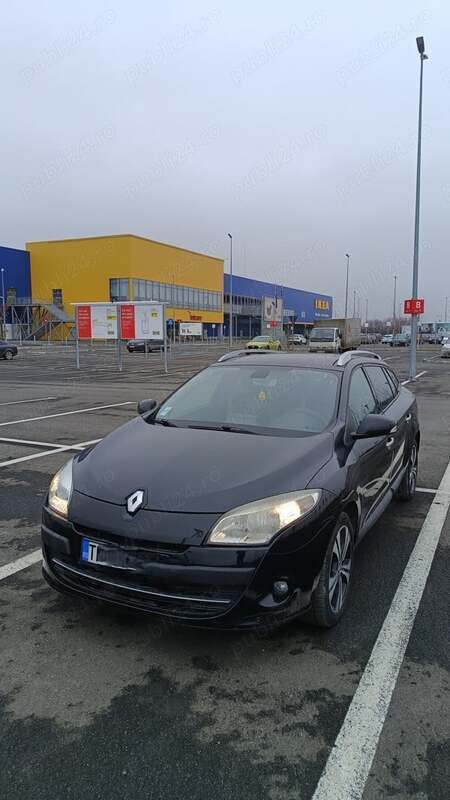 Utilizat 2011 Renault Mégane III Break | 3.700 EUR (Preț bun) - Imagine 1/4