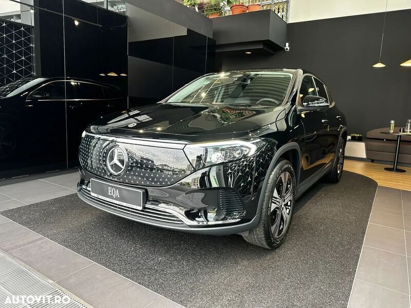 Nouă Mercedes EQA250+ 139 kW (190 CP) 2025 Negru SUV