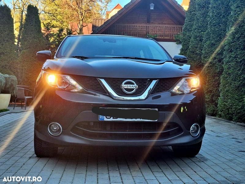 Culoarenegru Utilizat 2015 Nissan Qashqai Acenta SUV | 9.600 EUR (Preț OK) - Imagine 1/4
