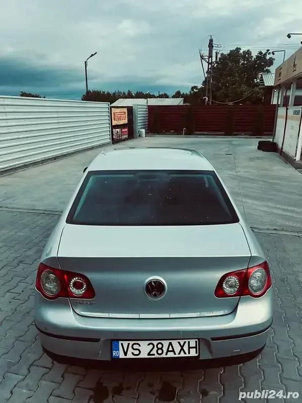Utilizat 2010 VW Passat Berlinǎ | 4.300 EUR (Preț OK) - Imagine 1/4