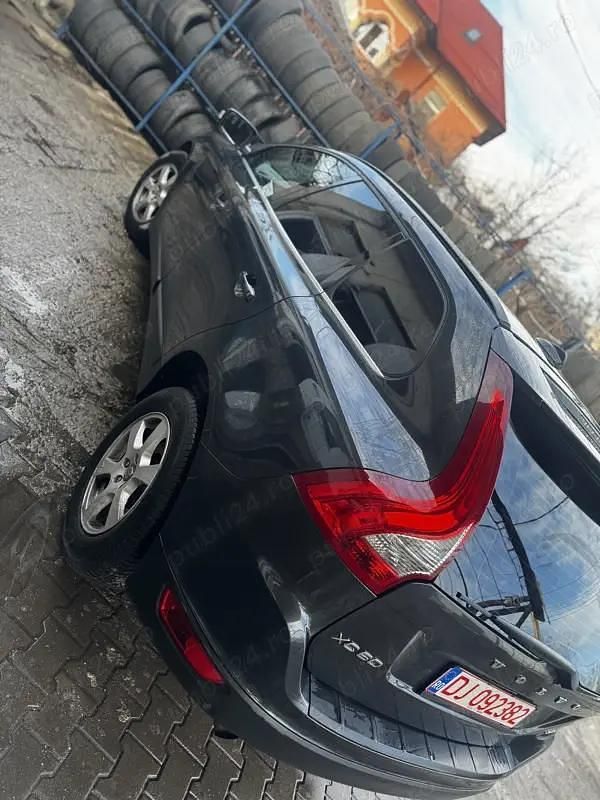 Utilizat 2010 Volvo XC60 SUV | 6.400 EUR (Super Preț) - Imagine 1/4