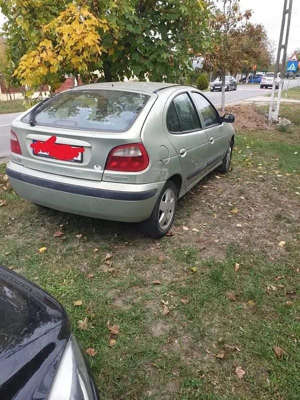 Utilizat 2002 Renault Mégane Hatchback | 500 EUR (Super Preț) - Imagine 1/4