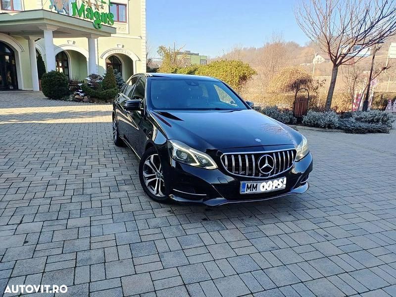 Culoarenegru Utilizat 2014 Mercedes E220 Avantgarde Berlinǎ | 12.700 EUR (Super Preț) - Imagine 1/4