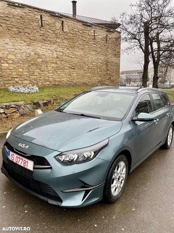Culoarealte culori Second-hand 2022 Kia Ceed GT GT-Line Break | 12.400 EUR - Imagine 1/4