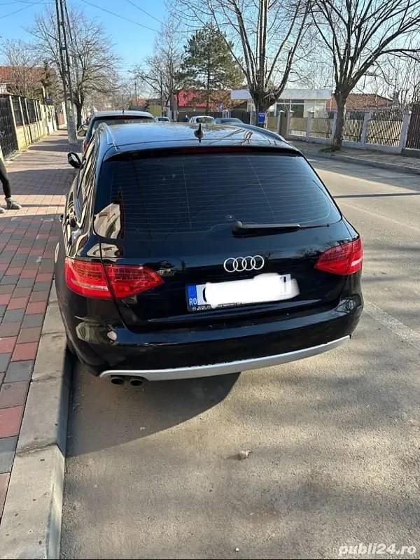 Second-hand Audi A4 143 CP (105 kW) 2010 Negru Berlinǎ