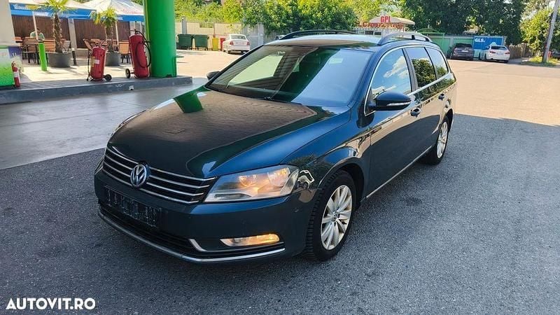 Albastru Utilizat 2012 VW Passat Comfortline Break | 5.990 EUR (Preț bun) - Imagine 1/4