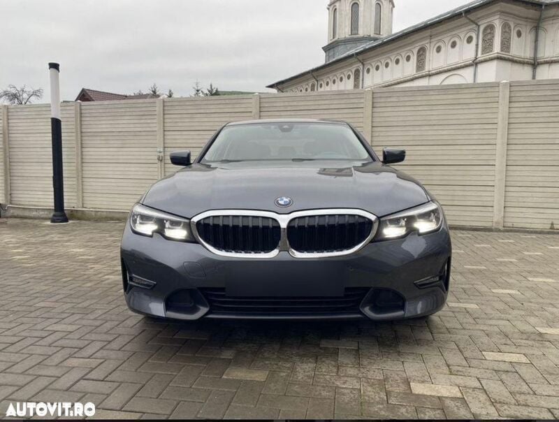 Gri Utilizat 2020 BMW 320 Berlinǎ | 20.500 EUR (Super Preț) - Imagine 1/4
