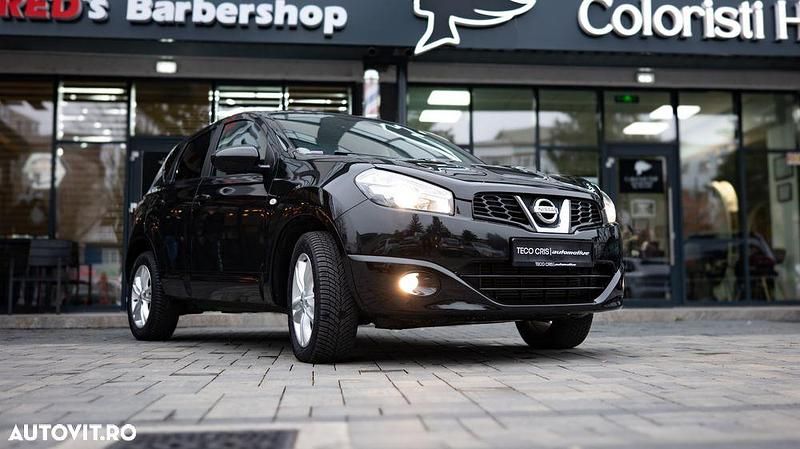 Culoarenegru Utilizat 2010 Nissan Qashqai Tekna SUV | 6.990 EUR (Puțin scump) - Imagine 1/4