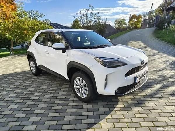 Second-hand Toyota Yaris Cross 125 CP (91 kW) 2023 Alb SUV