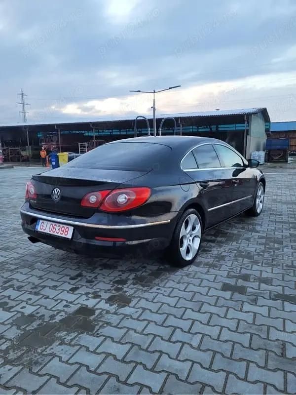 Second-hand VW Passat Sport 160 CP (117 kW) 2010 Berlinǎ