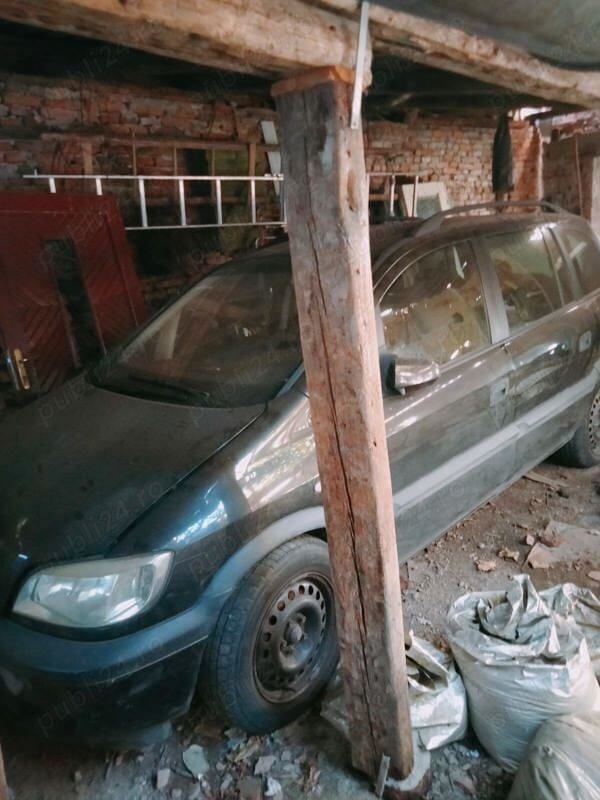 Utilizat 2001 Opel Zafira Monovolum | 650 EUR - Imagine 1/3