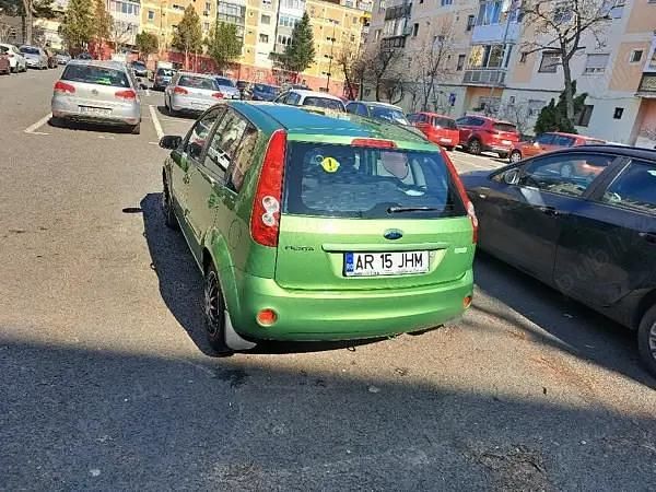 Second-hand Ford Fiesta 65 CP (47 kW) 2008 Verde Hatchback