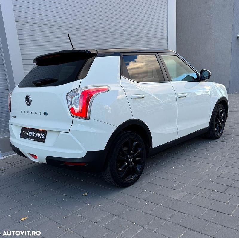 Second-hand Ssangyong (KGM) Tivoli 115 CP (84 kW) 2017 Culoarealb SUV