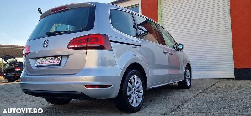 Second-hand VW Sharan 150 CP (110 kW) 2016 Culoareargint Monovolum