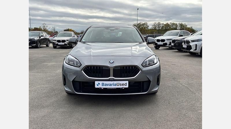 Second-hand BMW 120 Comfort Edition 156 CP (114 kW) 2024 Gri skyscraper metalizat metalizat Hatchback