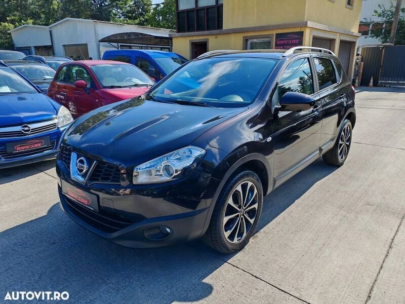 Rosu Utilizat 2013 Nissan Qashqai N-Connecta SUV | 7.499 EUR (Preț OK) - Imagine 1/4