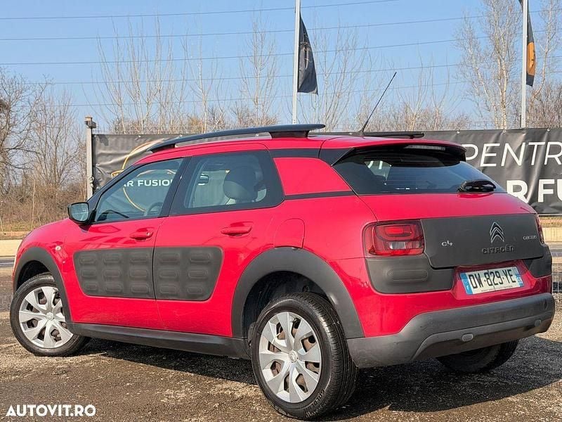 Second-hand Citroën C4 Shine 110 CP (80 kW) 2016 Culoarerosu SUV