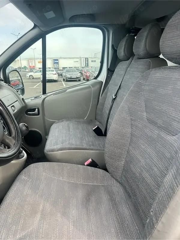 Second-hand Renault Trafic 115 CP (84 kW) 2011 Monovolum