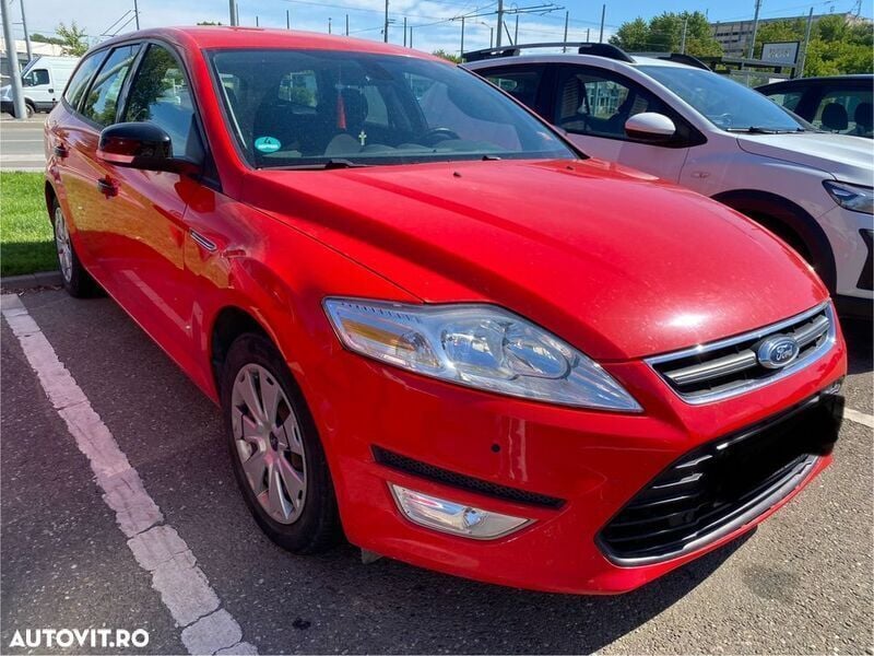 Rosu Utilizat 2014 Ford Mondeo Trend Break | 5.500 EUR (Preț OK) - Imagine 1/4