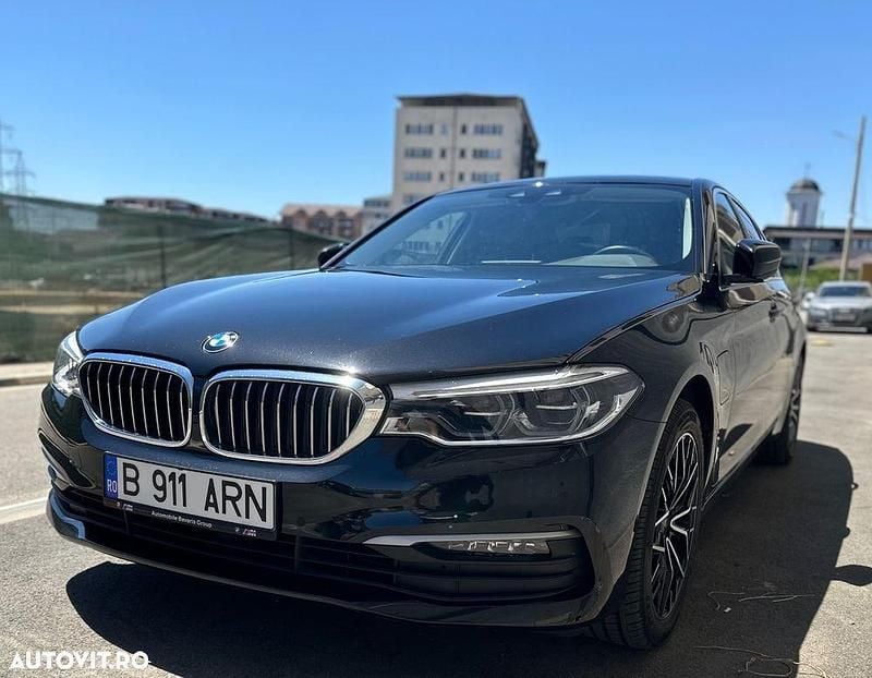 Culoarenegru Utilizat 2020 BMW 530e Comfort Edition Berlinǎ | 23.500 EUR - Imagine 1/4