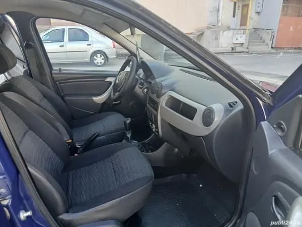 Utilizat 2010 Dacia Logan Berlinǎ | 1.700 EUR (Preț bun) - Imagine 1/4