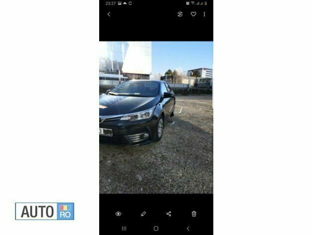 Negru Utilizat 2018 Toyota Corolla Berlinǎ | 14.000 EUR (Preț bun) - Imagine 1/4