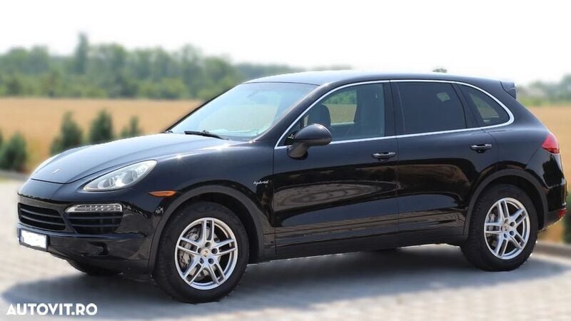 Negru Utilizat 2013 Porsche Cayenne S E-Hybrid SUV | 17.900 EUR - Imagine 1/4