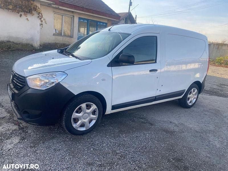 Second-hand Dacia Dokker Ambiance 102 CP (75 kW) 2019 Culoarealb Monovolum