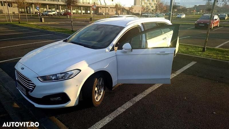 Second-hand Ford Mondeo Trend 150 CP (110 kW) 2019 Culoarealb Break