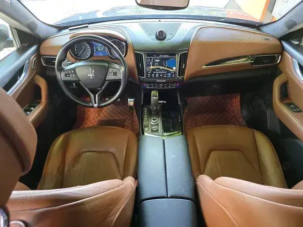 Gri Utilizat 2019 Maserati Levante SUV | 32.490 EUR - Imagine 1/4