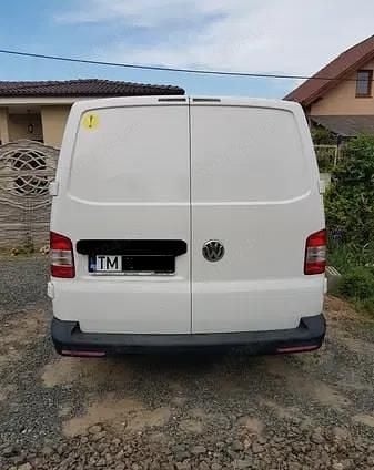 Second-hand VW T5 102 CP (75 kW) 2013 Alb Van