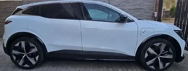 Second-hand Renault Megane E-Tech Techno 161 kW (220 CP) 2023 Alb SUV