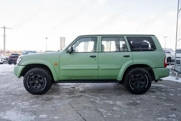 Second-hand Nissan Patrol 158 CP (116 kW) 2003 Verde SUV