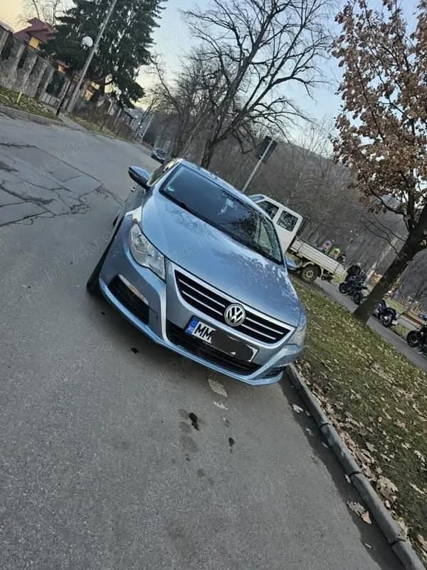 Utilizat 2010 VW CC Berlinǎ | 5.800 EUR (Preț bun) - Imagine 1/4