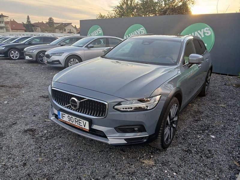 Gri Utilizat 2021 Volvo V90 CC Core Break | 44.950 EUR - Imagine 1/4