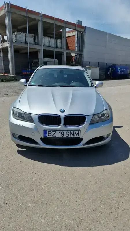 Utilizat 2010 BMW 320 Break | 5.500 EUR (Preț OK) - Imagine 1/4