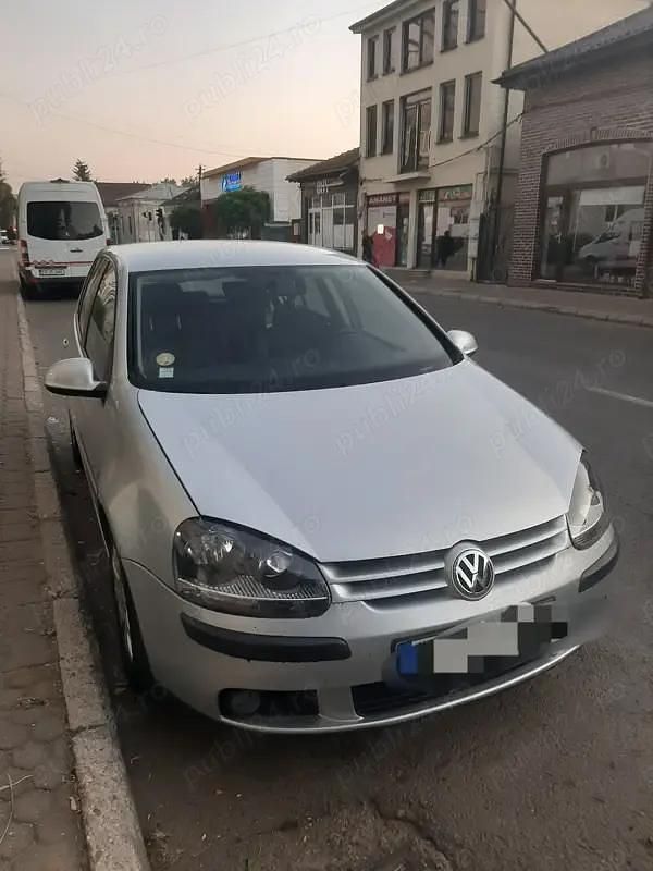 Utilizat 2009 VW Golf VI Hatchback | 3.300 EUR (Preț bun) - Imagine 1/4