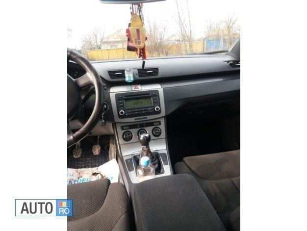 Second-hand VW Passat 140 CP (102 kW) 2006 Gri Berlinǎ