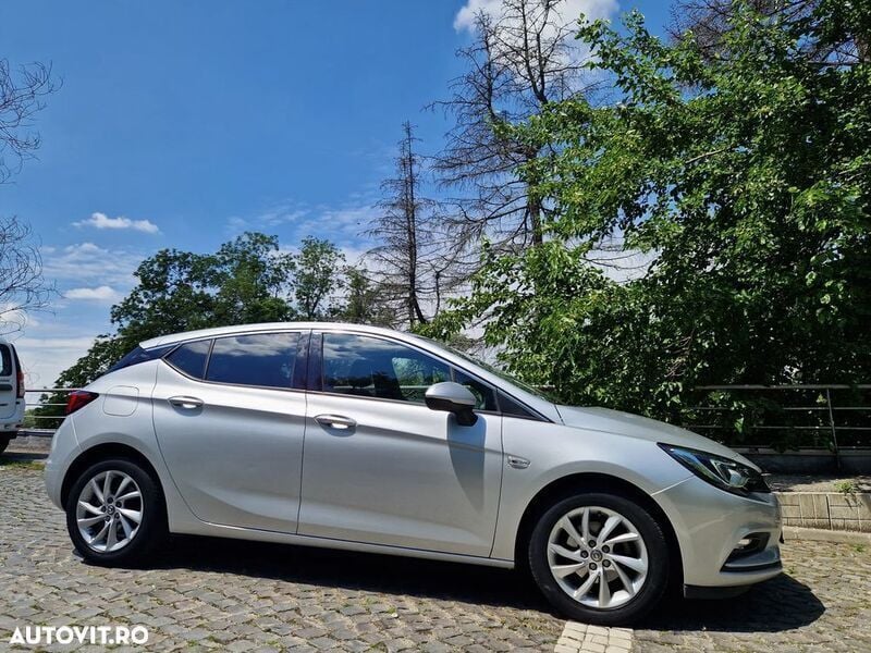 Gri Utilizat 2019 Opel Astra Innovation Hatchback | 9.500 EUR (Preț OK) - Imagine 1/4